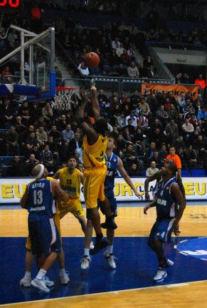 Cibona Zagreb-ARIS 03012008  76-83  11