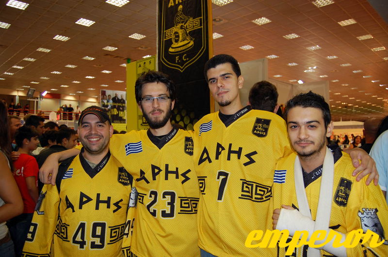 Ekthesi_2009_Hockey_Players.jpg