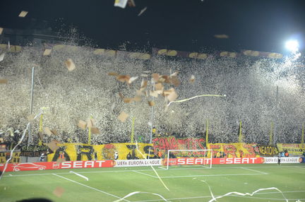 ARIS-Manchester-City-15022011- 0-0  040006