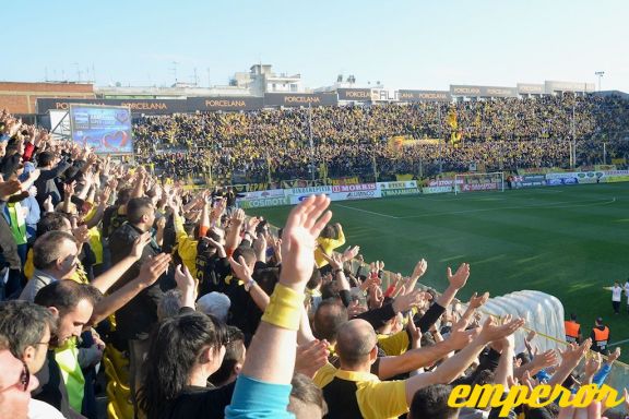 ARIS-asteras tripolis-14-4-2013 5-1  3 1